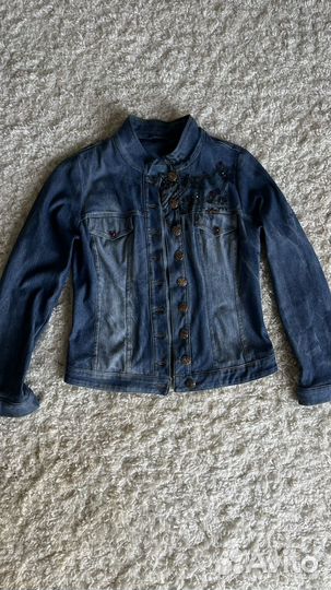 Куртка джинсовая