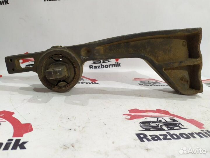 Кронштейн редуктора Mercedes Vito W639 2.1D 2008