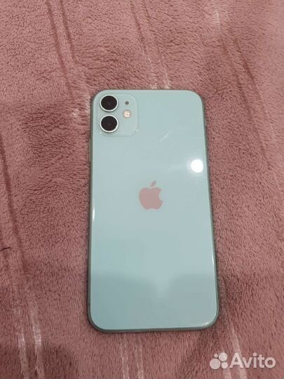 Телефон iPhone 11