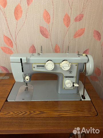 Швейная машина Подольск 142