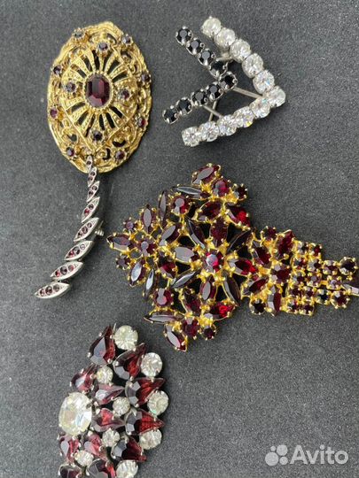 Брошь винтажная Чехия гранат