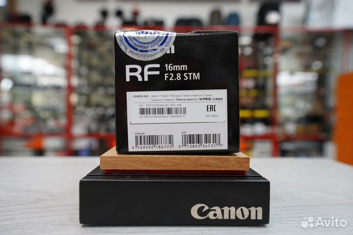 Объектив Canon RF 16mm F2.8 STM
