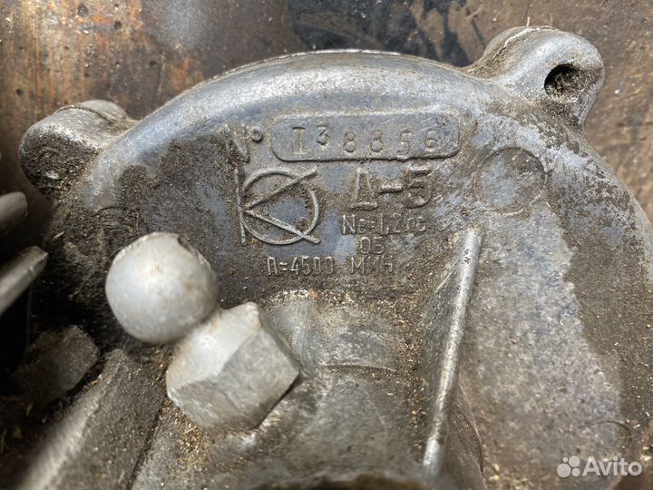 Двигатьль Д-5