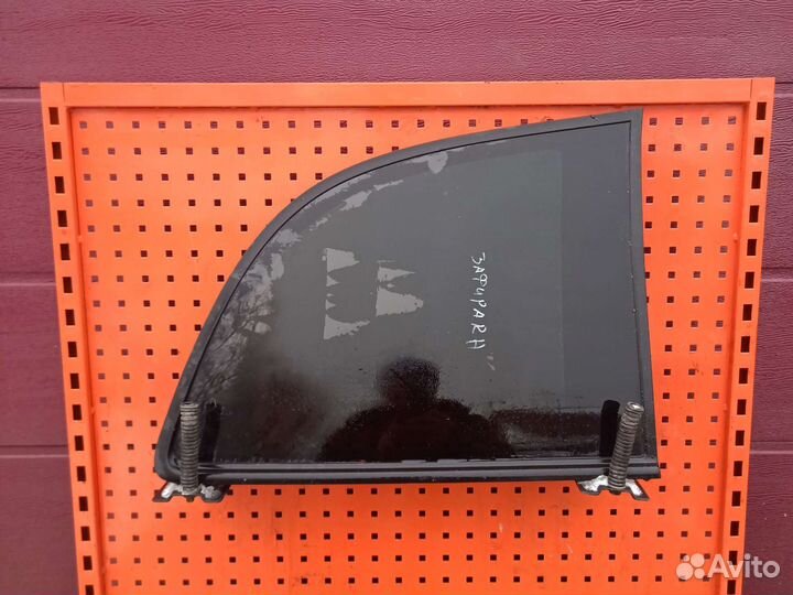 Стекло двери Opel zafira a