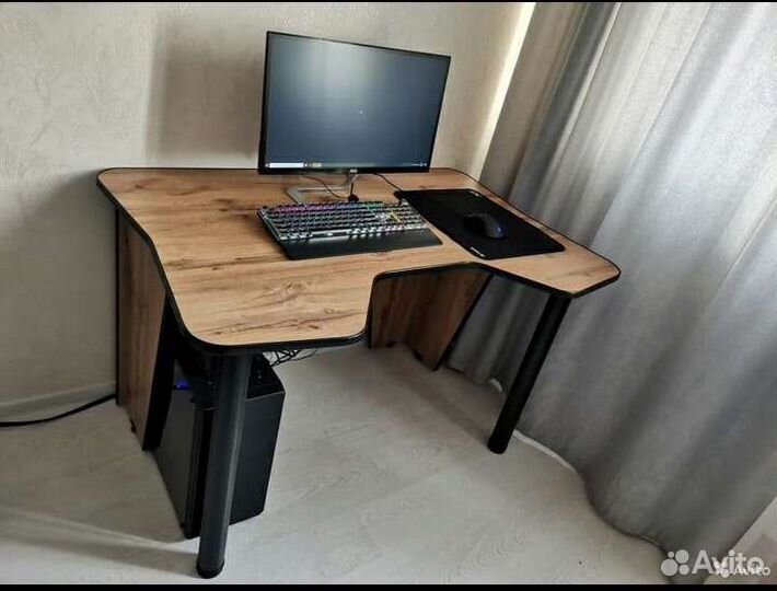 Компьютерные столы (новые) бесплатная доставка