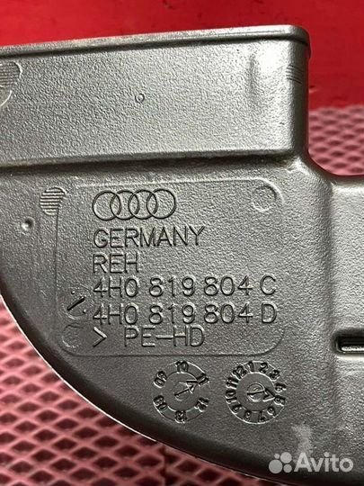 Воздуховод задний правый Audi A8 D4 cdda 2012