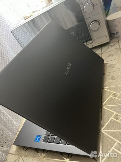 Honor magicbook 16 5600h