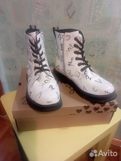 Ботинки демисезонные для девочки 35
