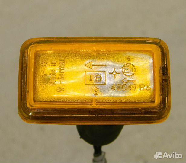 Повторитель поворота в крыло VW Golf 2