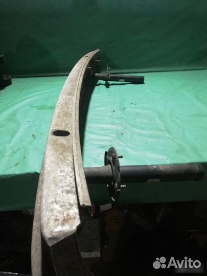 Усилитель бампера задний Bmw 7 E38