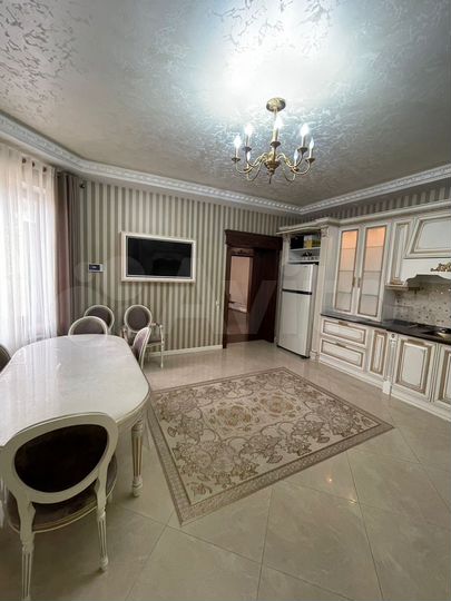 Дом 200 м² на участке 3,5 сот.