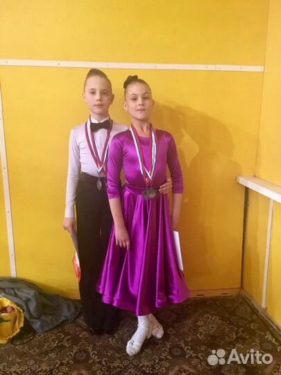 Рейтинговый комплект с двумя юбками