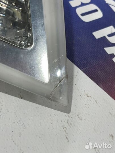 Фонарь задний BMW 3 E-90 правый в крышку багажника