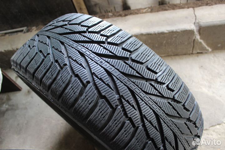 Nokian Tyres Hakkapeliitta R2 SUV 285/60 R18 116R