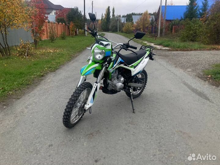 Мотоцикл Эндуро Racer 200