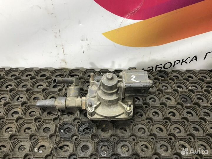 Клапан ускорительный