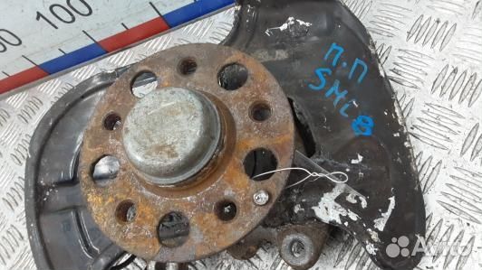 Ступица передняя правая mercedes benz C-class W204