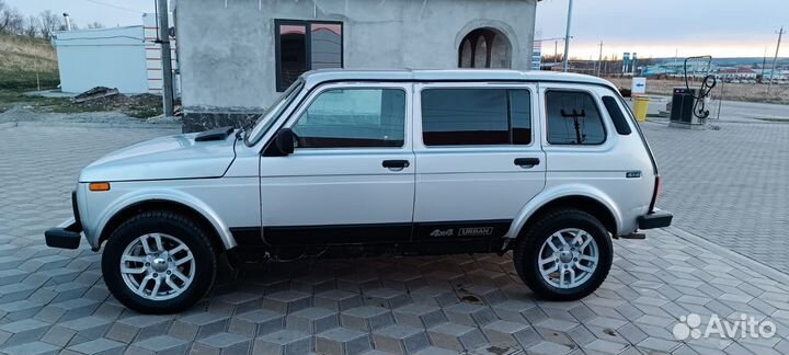 LADA 4x4 (Нива) 1.7 МТ, 2015, 158 000 км