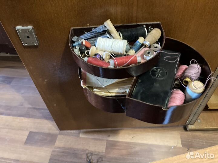 Швейная машина чайка