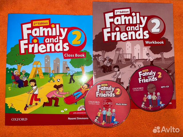 Фэмили энд френдс 3 рабочая. Family and friends 2 2nd Edition Classbook.