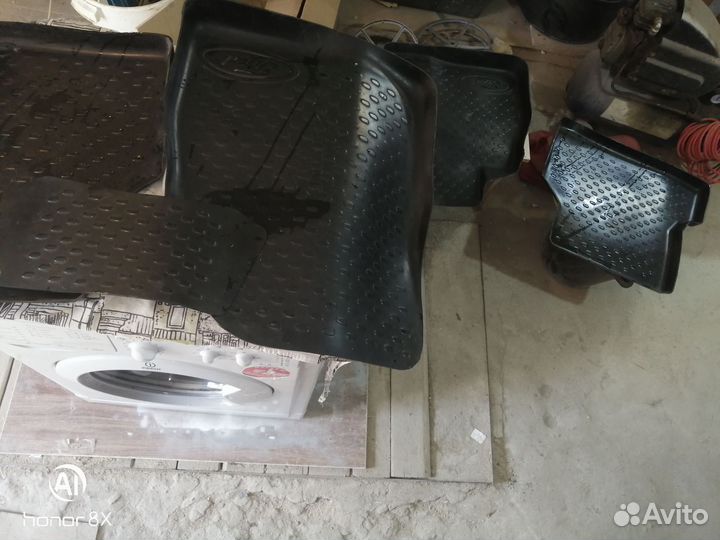 Автомобильные коврики форд