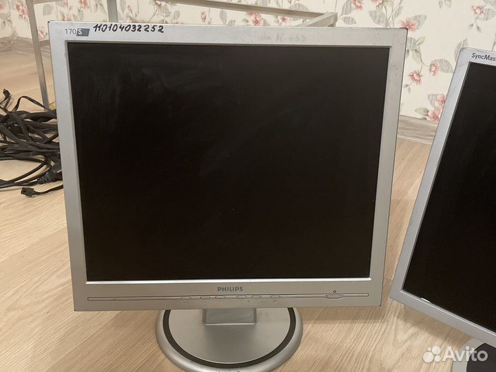 Монитор Samsung