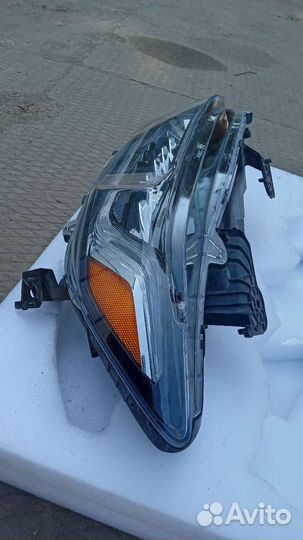 Фара honda accord 10