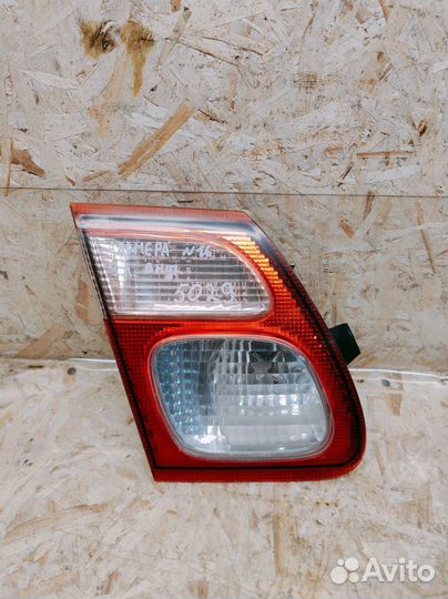 Фонарь задний внутренний левый Nissan Almera