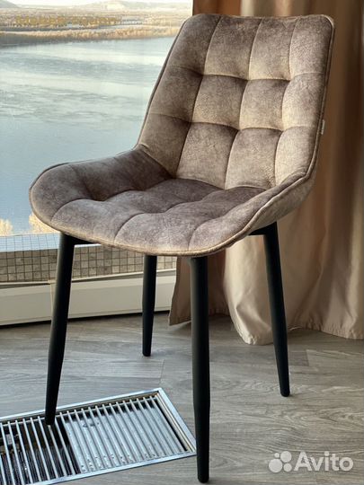 Велюровые стулья для кухни Румба