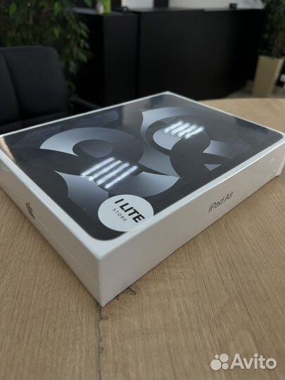 iPad Air(2022) Wi-Fi + Cellular 256GB