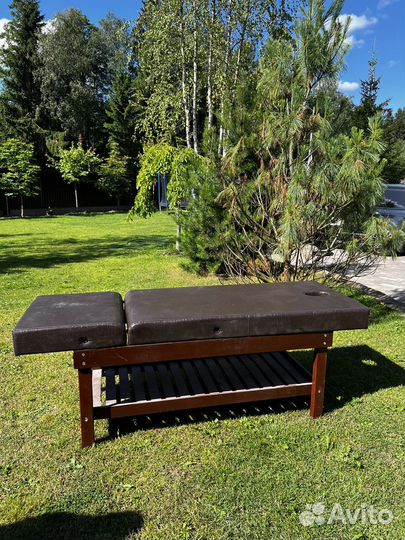 Стационарный деревянный массажный стол