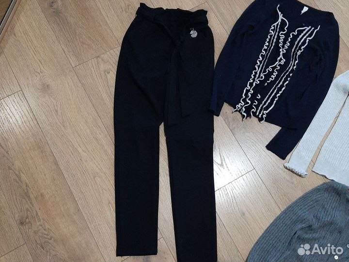 Вещи пакетом на девочку р.140 acoola к школе