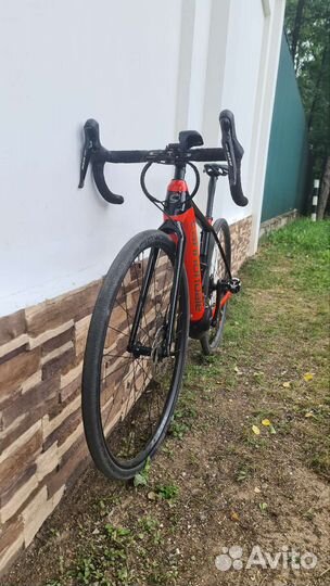 Шоссейный электровелосипед Cannondale Synapse neo2