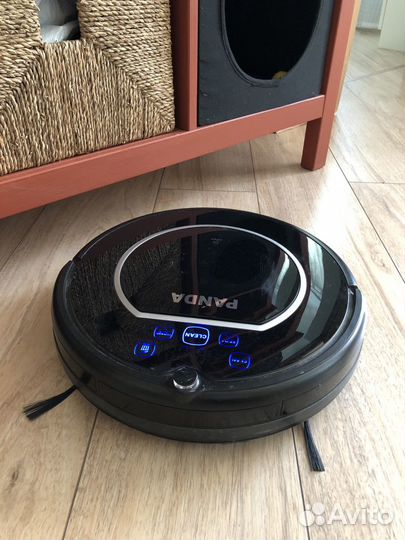 Робот пылесос Panda X500