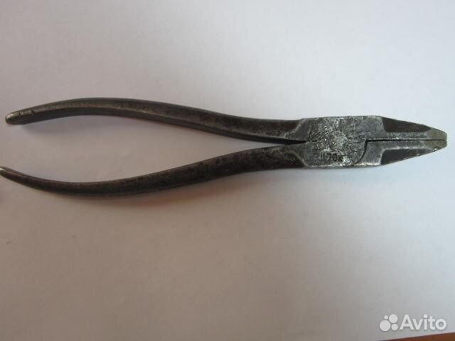 Плоскогубцы, номер, рукавицы, диск