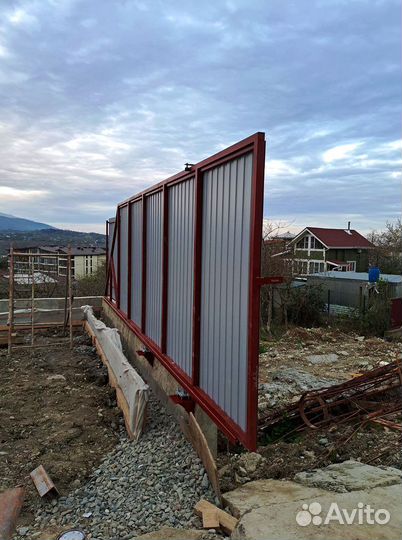 Откатные ворота с калиткой