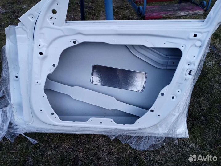 Mersedes C W205 Дверь Правая оригинал