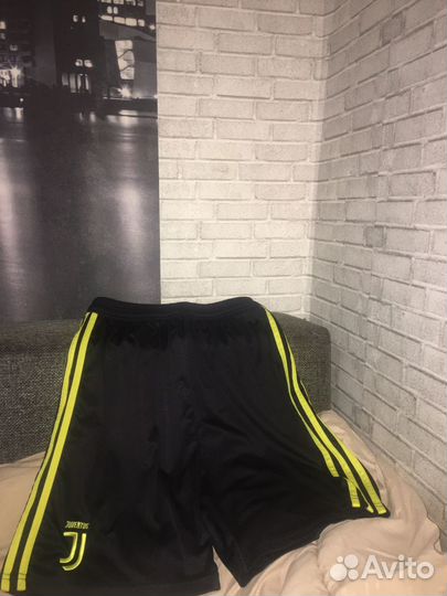 Шорты спортивные adidas