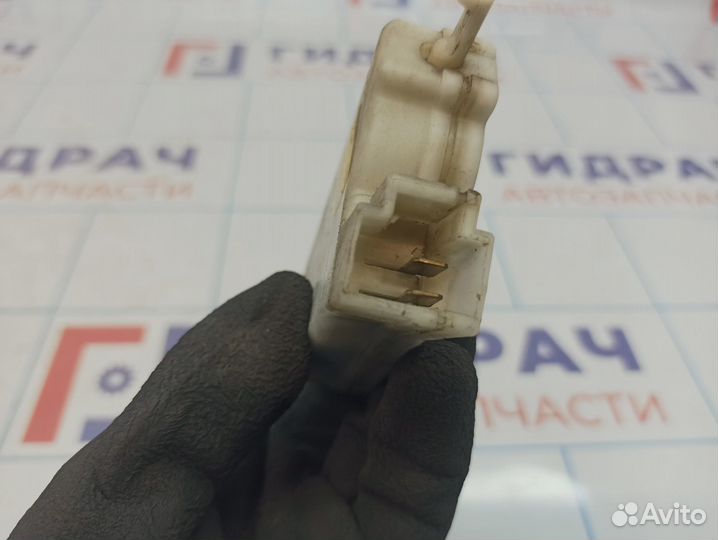 Активатор замка крышки бензобака Nissan Teana (J31