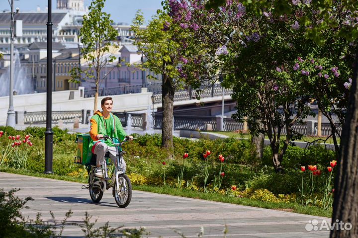 Курьер на самокате свободный график