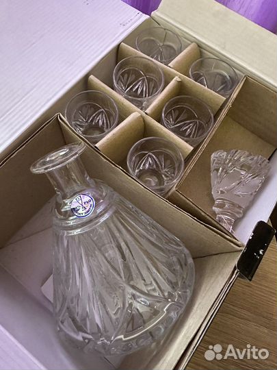 Графин и рюмки