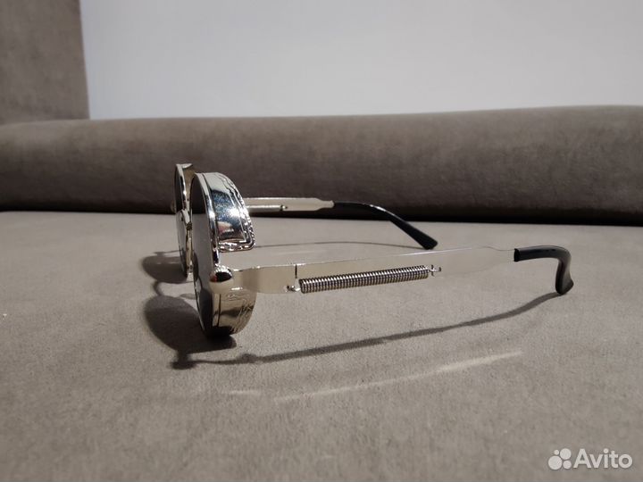 Солнцезащитные очки круглые