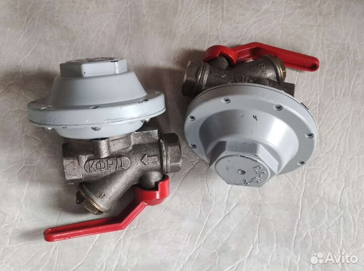 Регулятор давления воды 2 шт