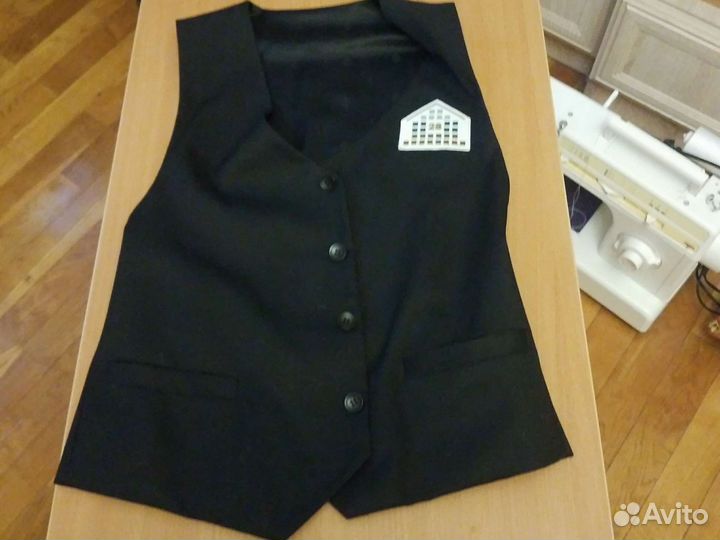 Жилетка для мальчика школьная