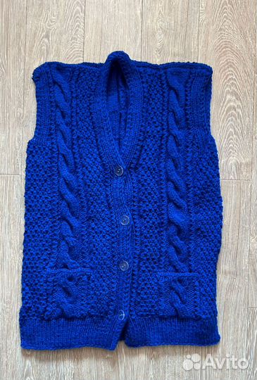 Жилеты ручной вязки