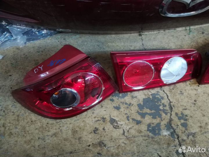 Стоп сигнал Б/У D47151180AD47151170A