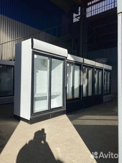 Холодильный шкаф двухдверный б/у