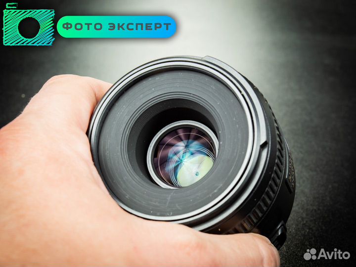 Объектив Nikon AF-S 40mm f2.8 G DX micro