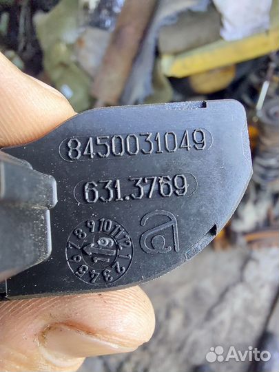 Кнопки подогрева сидений Лада Веста