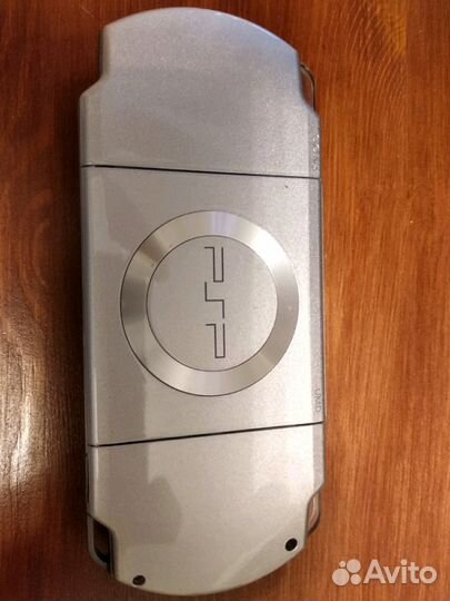 Sony PSP, как новая, серебро, Япония, читает все и